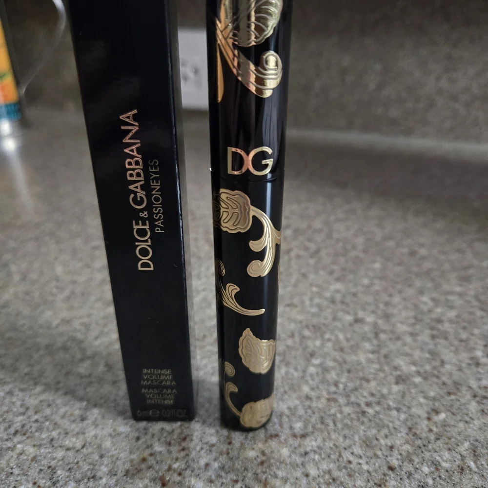 Dolce & Gabbana Passioneyes Intense Volume Mascara 1 Nero Sicilia NIB Glam
